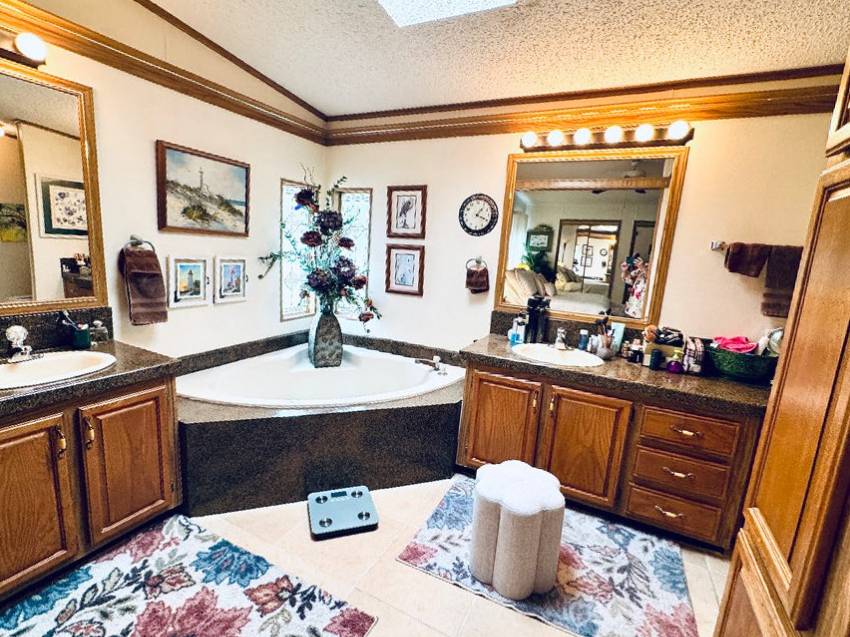 1418 Deverly Drive a Lakeland, FL Mobile or Manufactured Home for Sale